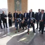 ادای احترام وزیر میراث فرهنگی به مقام والای شهدای گم نام پلدختر